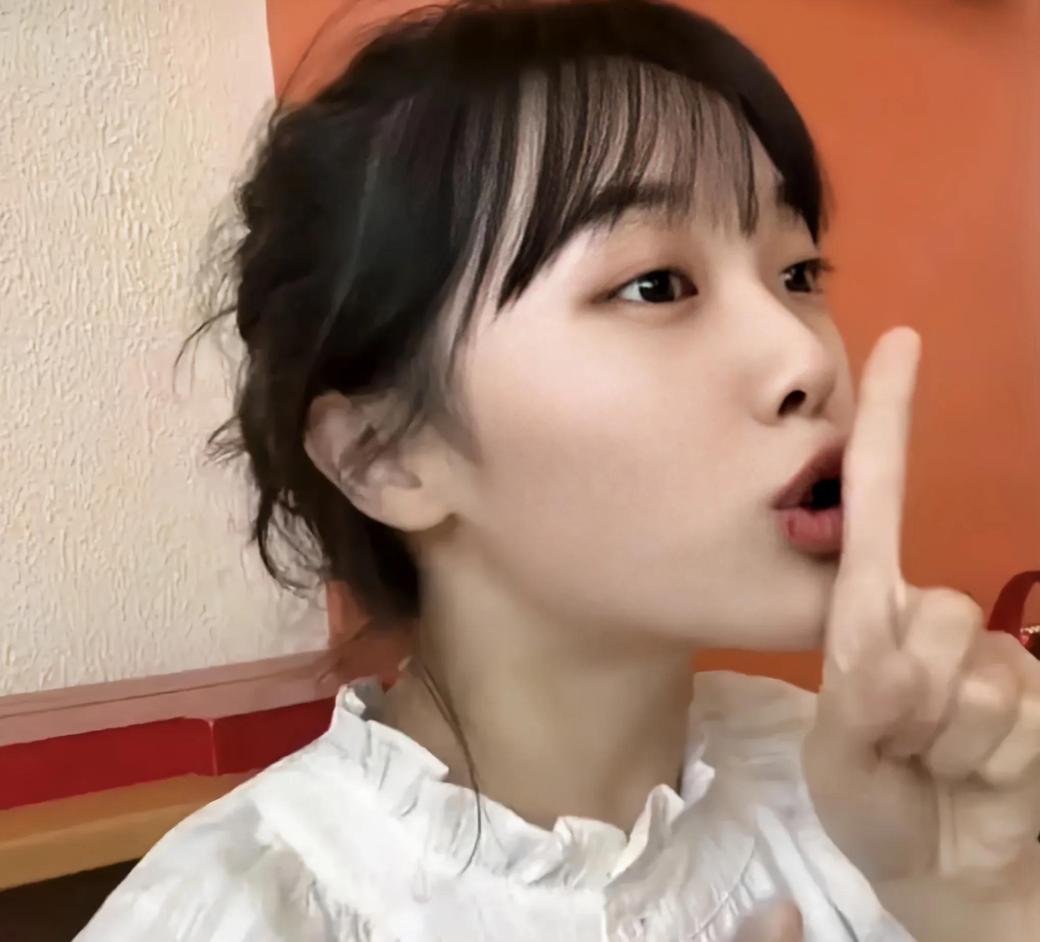 挖呀挖黄老师模仿者,挖呀挖呀挖黄老师卡通图片