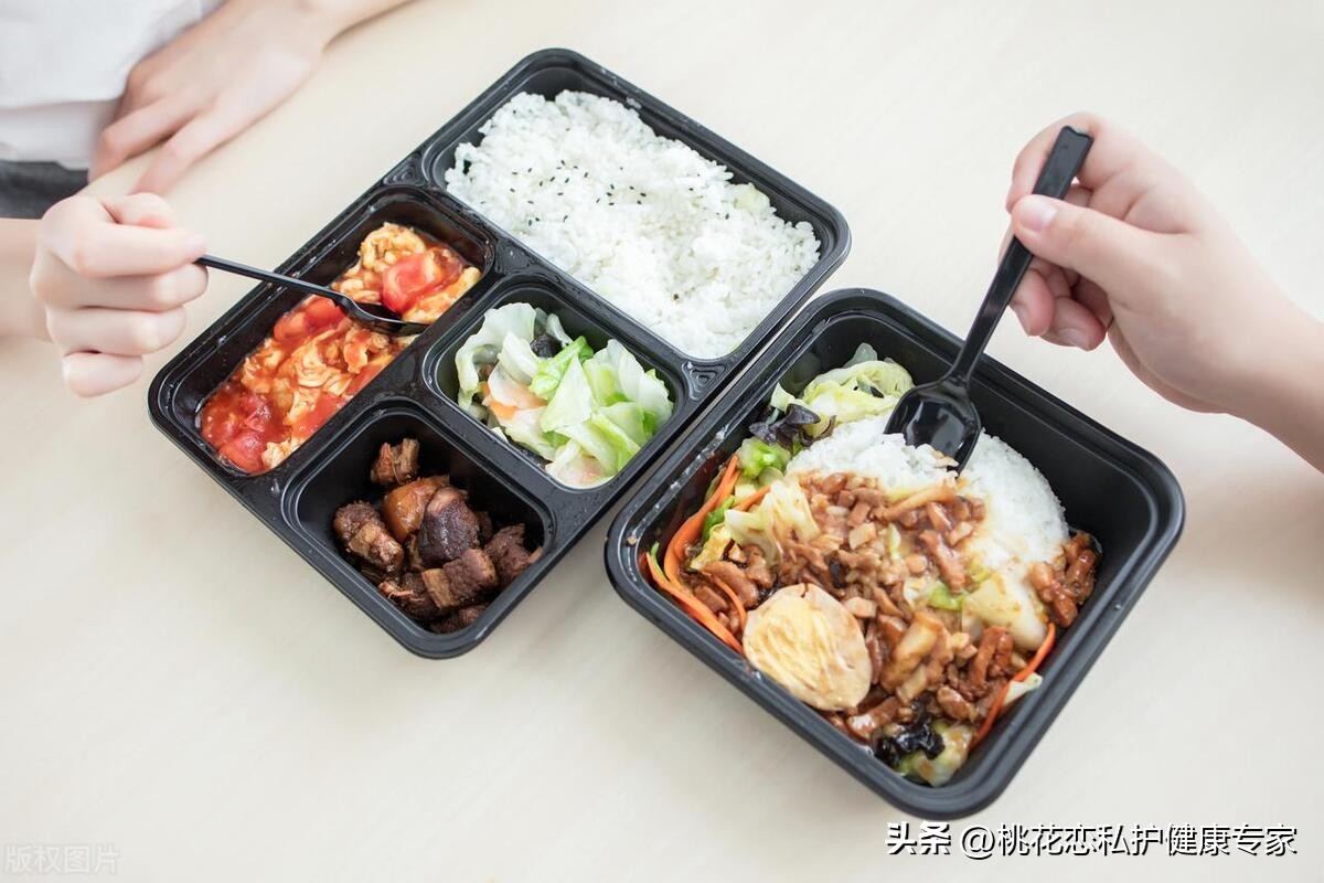 办公室女孩拒绝大屁股，我们应该做点啥？