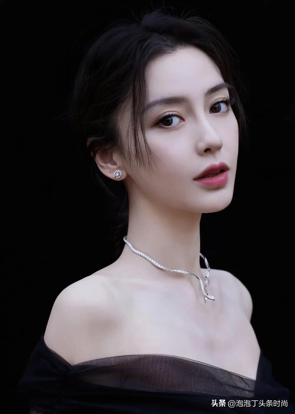 女明星妆后对比照,女明星妆前后效果对照表