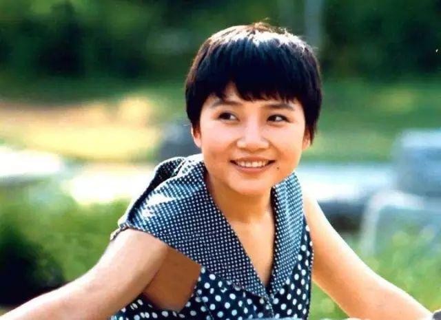 著名歌手李娜简历,李娜重返歌坛揭露背后真相