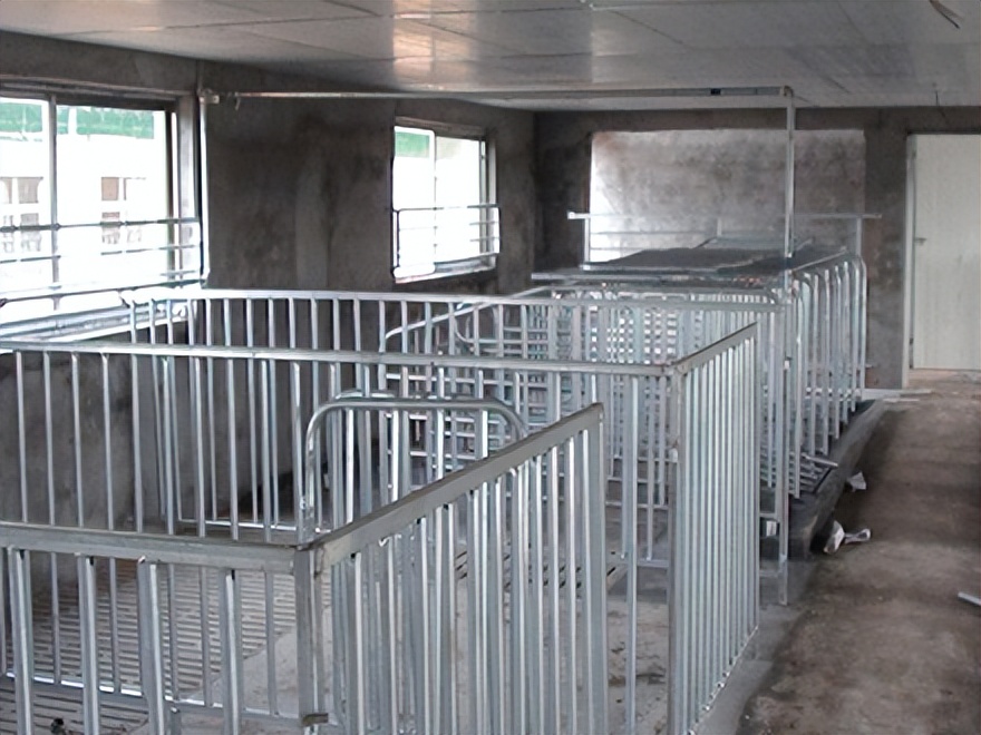 不同阶段猪群采食系数,猪群结构和猪栏配置