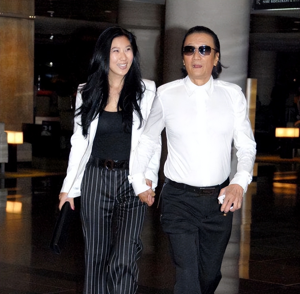 谢贤coco分手后现状,coco多少岁跟了谢贤