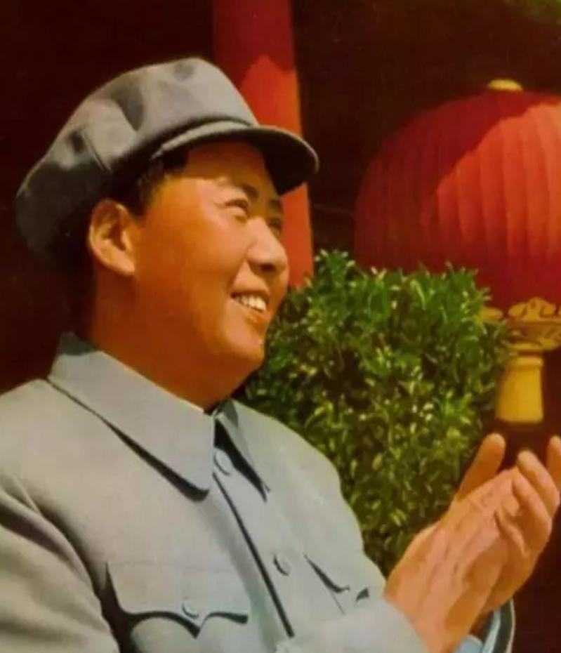 毛主席有10个伟大之处，个个都让人敬佩，最后一个堪称世界楷模