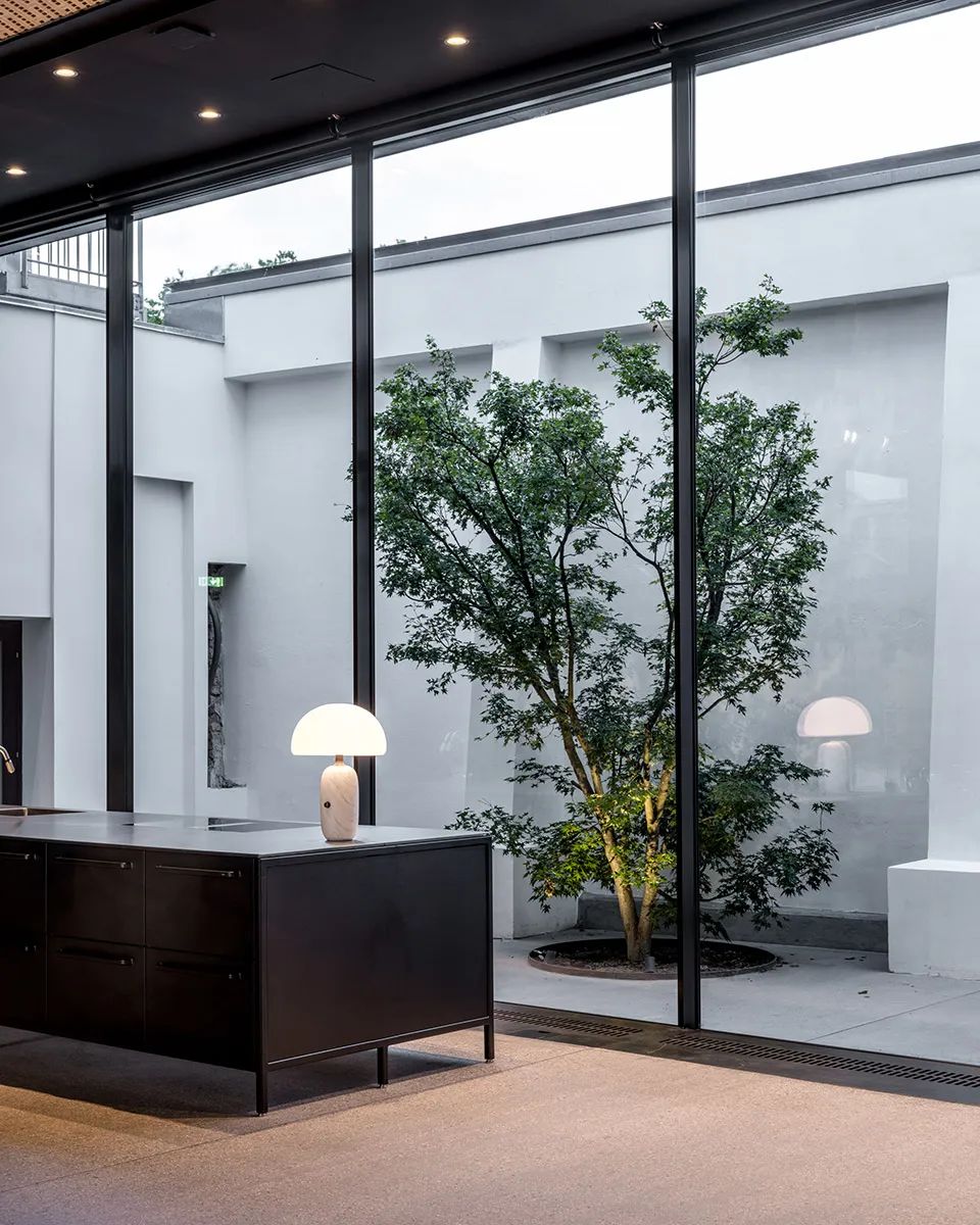 设计工作室车库改造,车库设计成图书馆