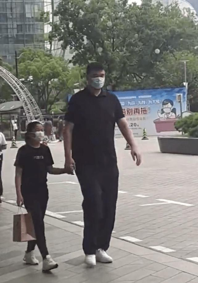 姚明女儿姚沁蕾的身高变化情况,姚明的女儿姚沁蕾7岁身高是多少