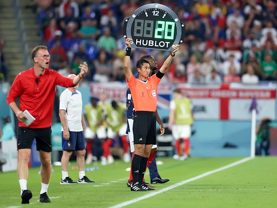 中国裁判1个月能挣多少钱,世界杯裁判工资排名表