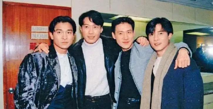 一个时代的逝去一段岁月的追忆：港圈辉煌三十年，豪门盛宴终须别