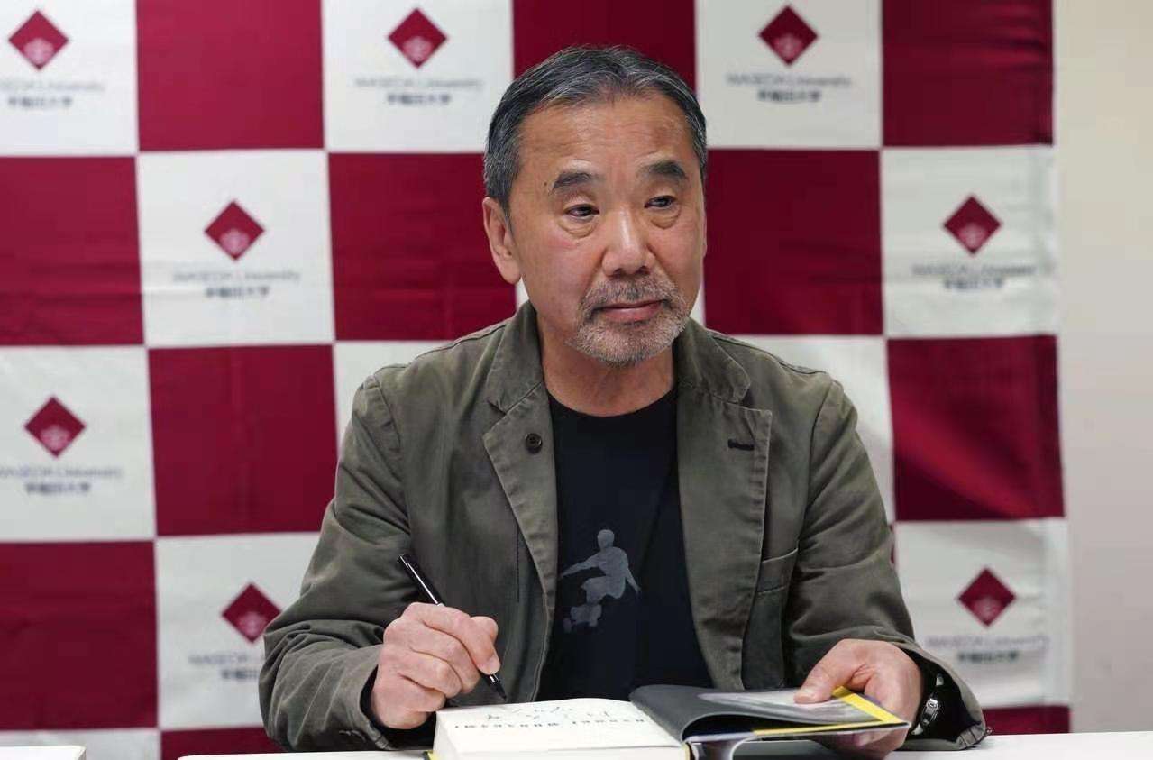 日本作家村上春树至今未婚,日本作家村上春树为什么不生孩子