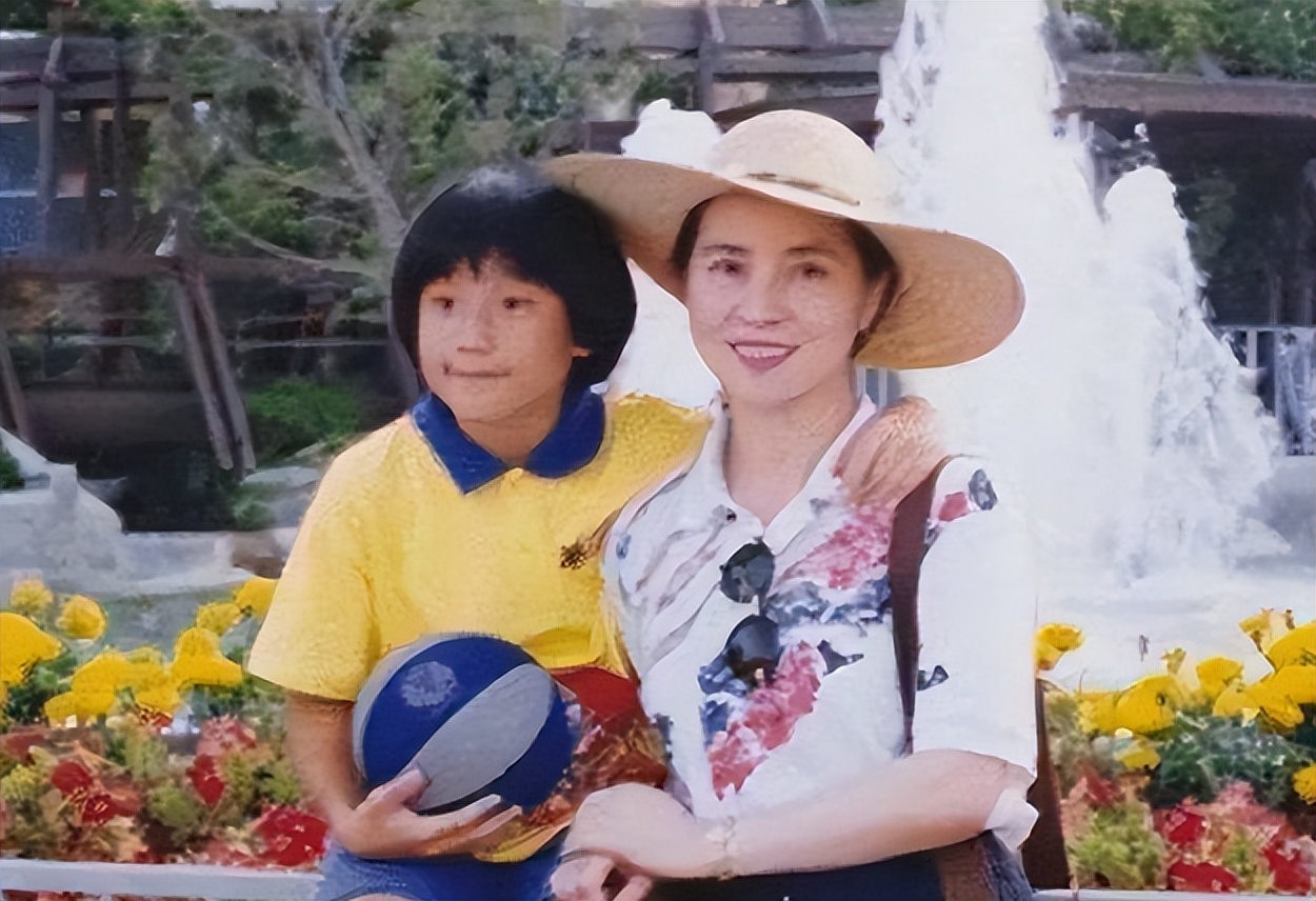 林凤娇为了成龙，到底有多能忍？