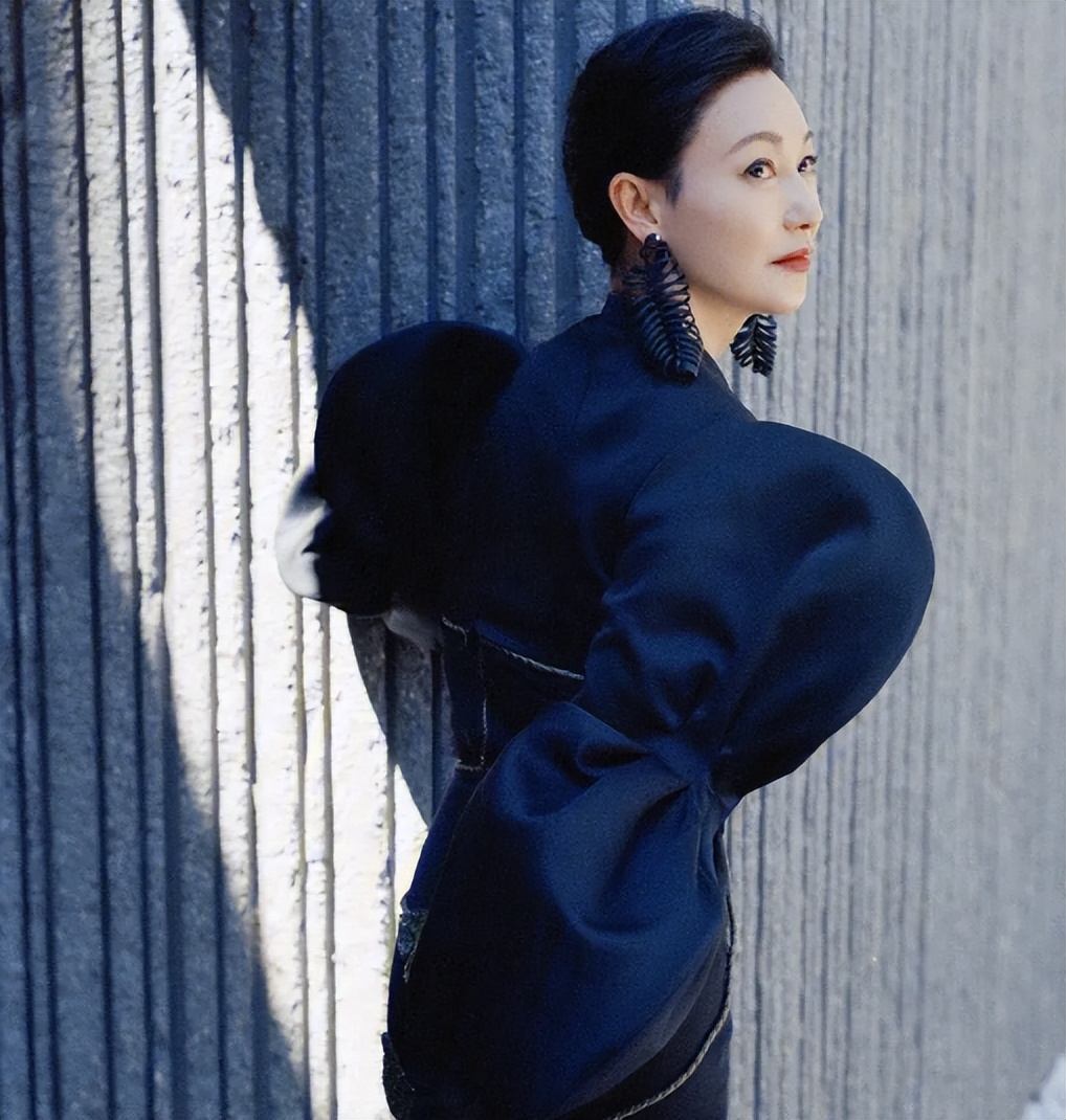 各有各的苦衷10大未婚女星,盘点从未嫁过人的5位大龄女星