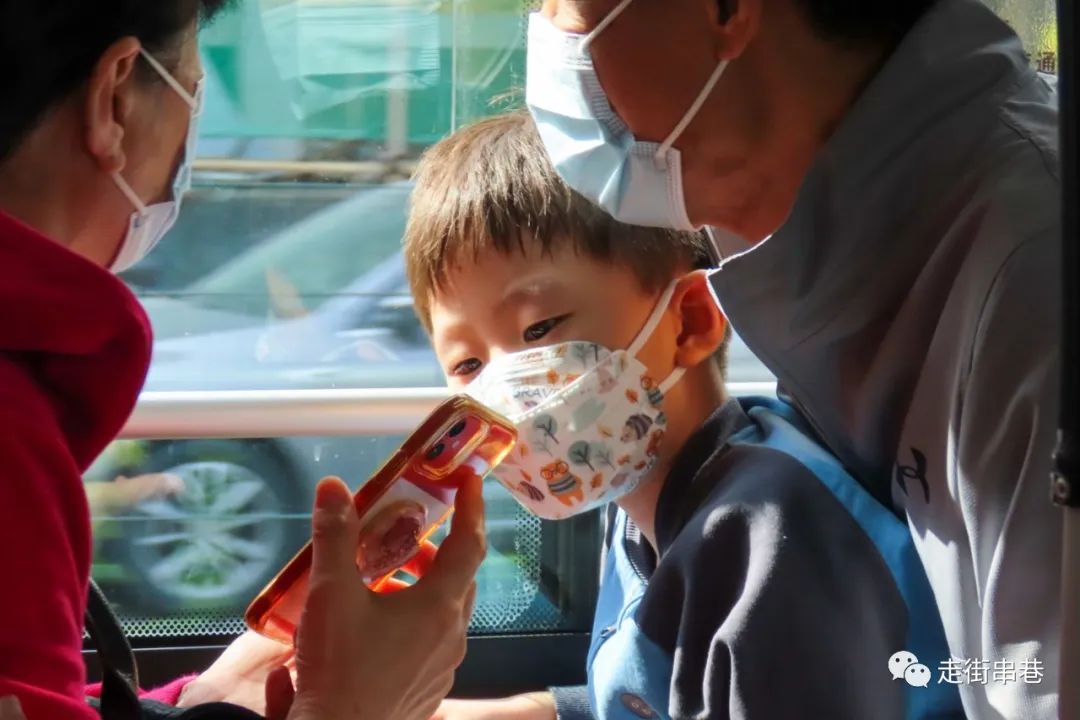 爷孙隔代亲的经典歌曲,爷孙隔代亲