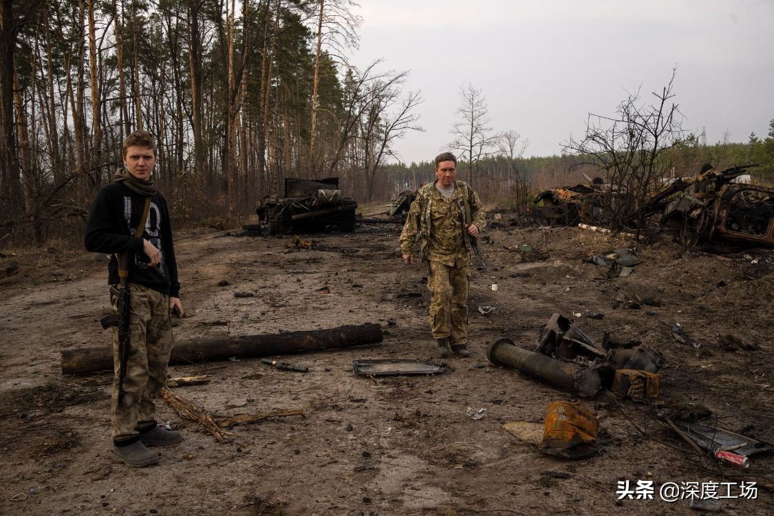 俄军新版ak12突击步枪,俄军ak47步枪