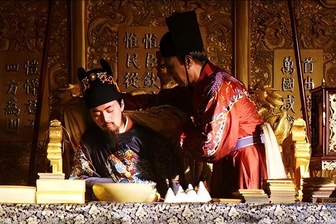 历史系大学生穿越成崇祯皇帝,如果穿越成明朝崇祯皇帝怎么翻盘