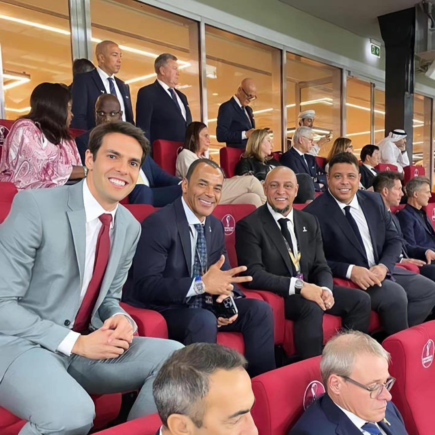 世界杯卡卡出席,罗纳尔多世界杯多少斤