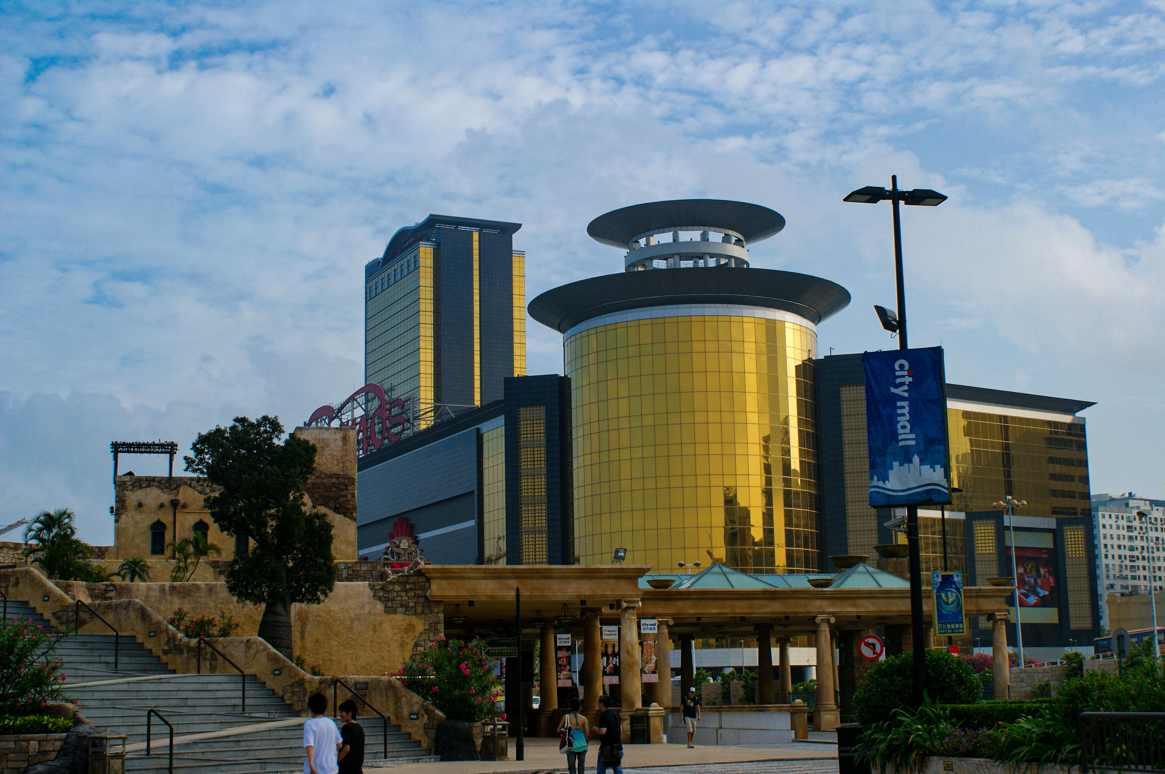 澳门先去大三巴还是渔人码头,以前澳门有多少岛