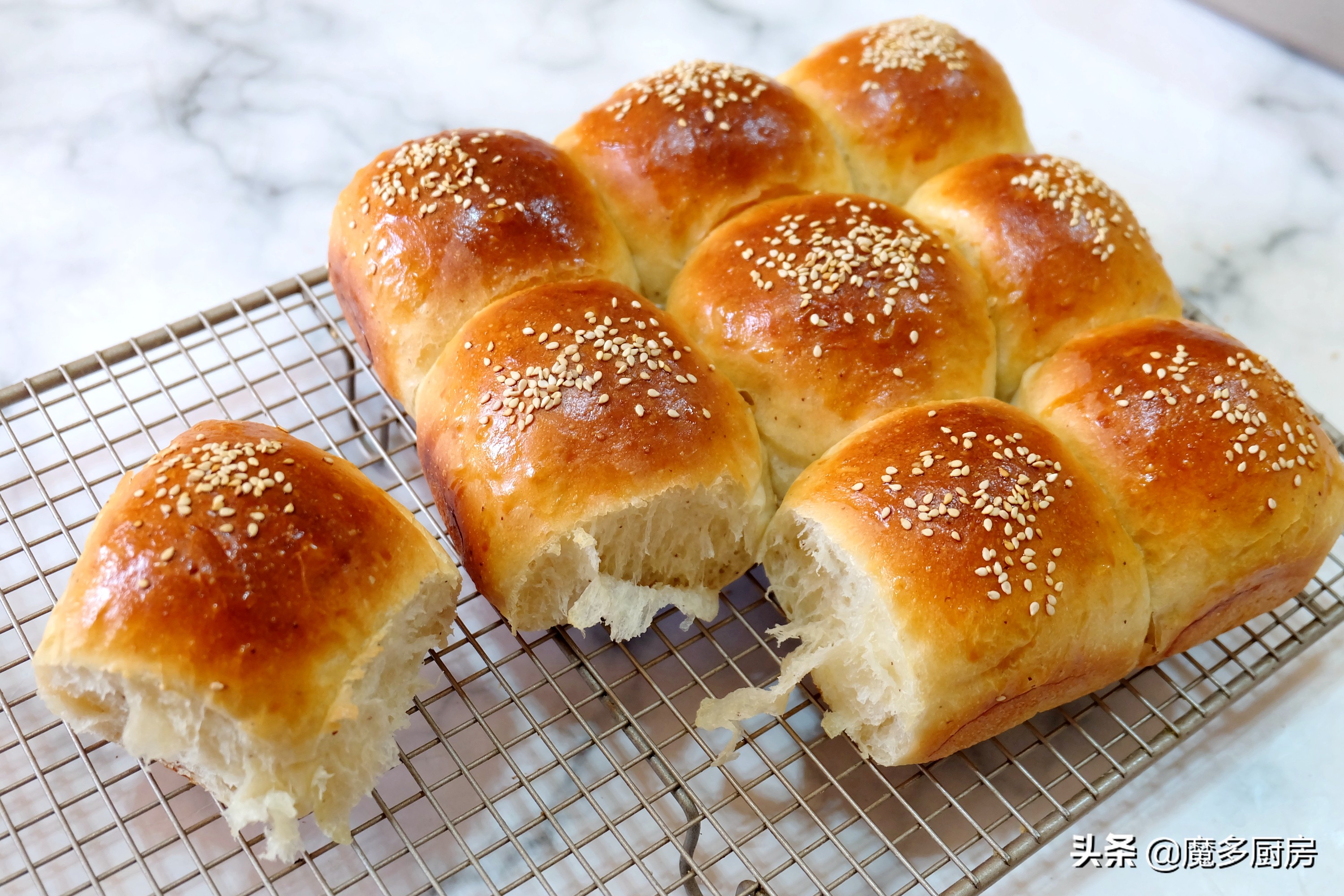 想吃面包不要买教你最简单的做法,全麦小面包无糖无油适合早餐