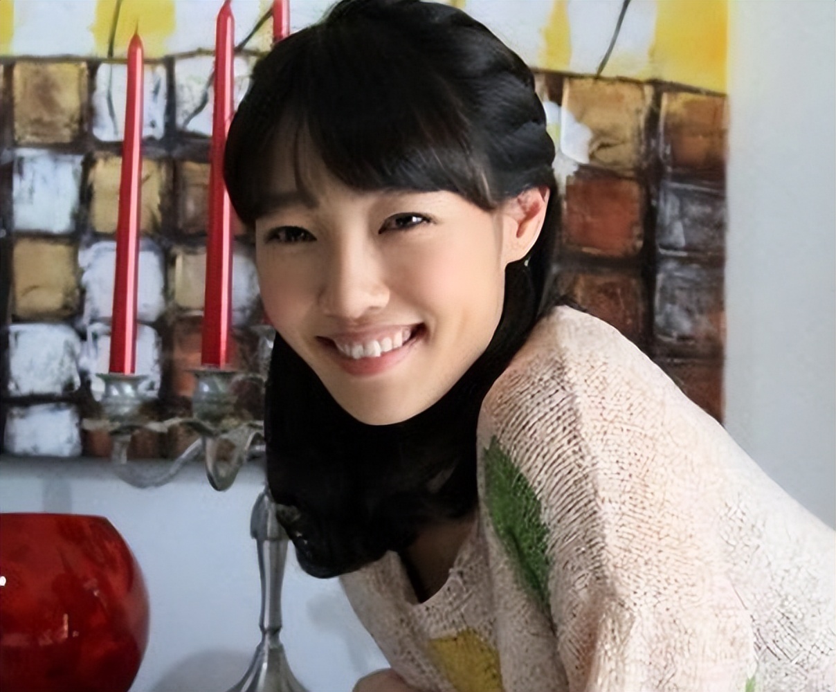 二十岁就当妈的女明星,最年轻当妈的女明星有哪些