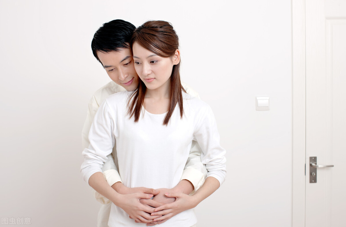 处理完儿子的事，他选择离开老家，夫妻俩回深圳疗伤