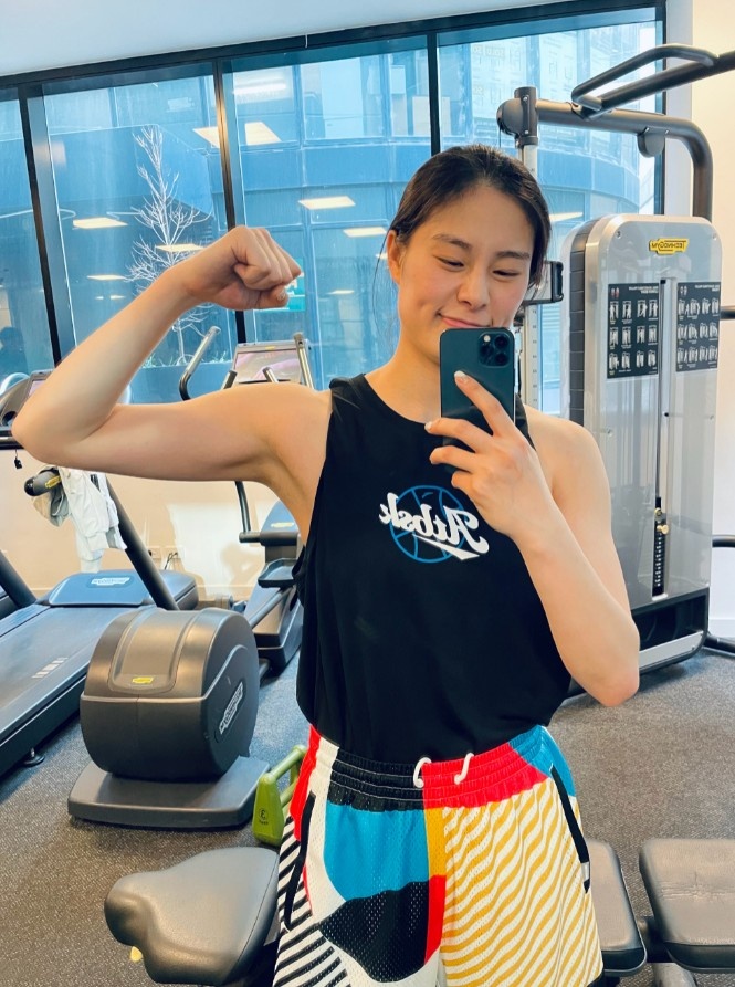 女篮颜值天花板李梦,女篮王思雨成长之路