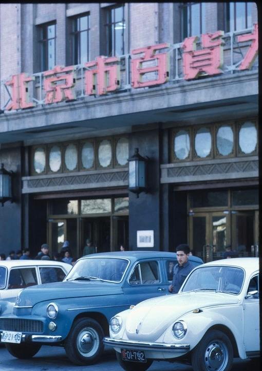 1949年，毛主席进北平时的一组老照片，穿着军棉大衣气场强大