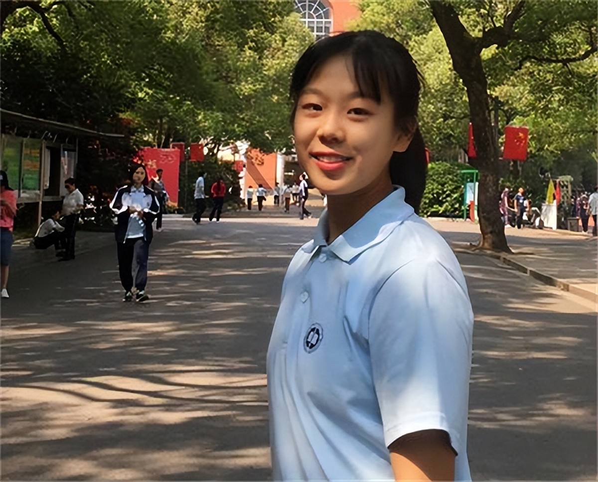 罗子欣一字马新闻评述,罗子欣一字马高考分数