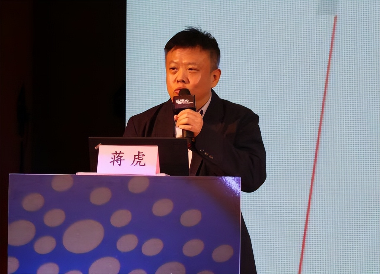 春妮和刚强蒋虎结婚视频,蒋虎和春妮离婚准确时间