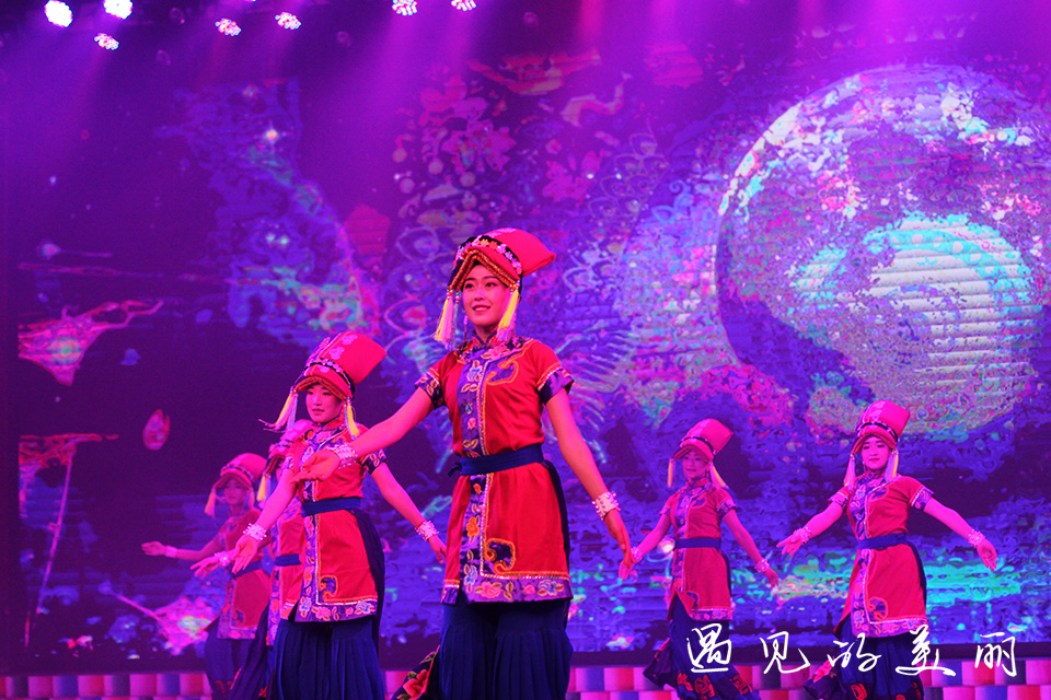 如果一生只去一个古城,一生去一次九寨沟