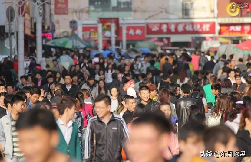 都2022年了，郑州人为什么还爱挤在三环内？