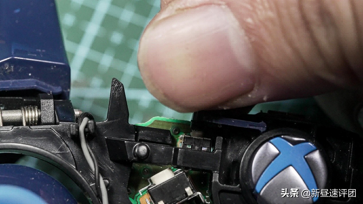 拆解xbox游戏机,xbox手柄拆修工具