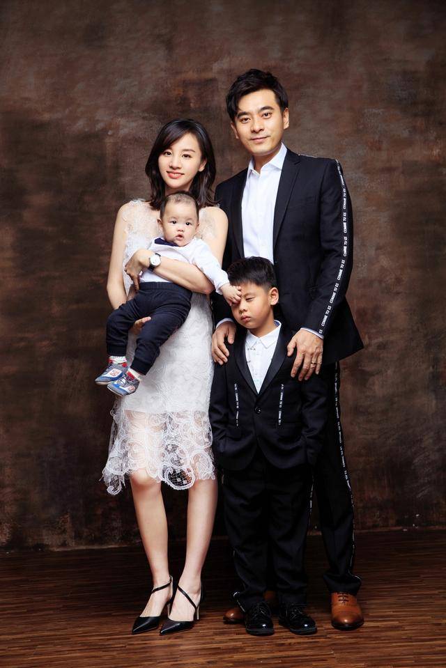 8大“海岩女郎”现状：有人幸福美满，有人嫁伪豪门老公负债过亿