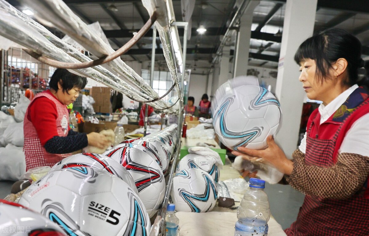 视足球为生命,热爱足球的人,才能带中国男足走出耻辱历史!