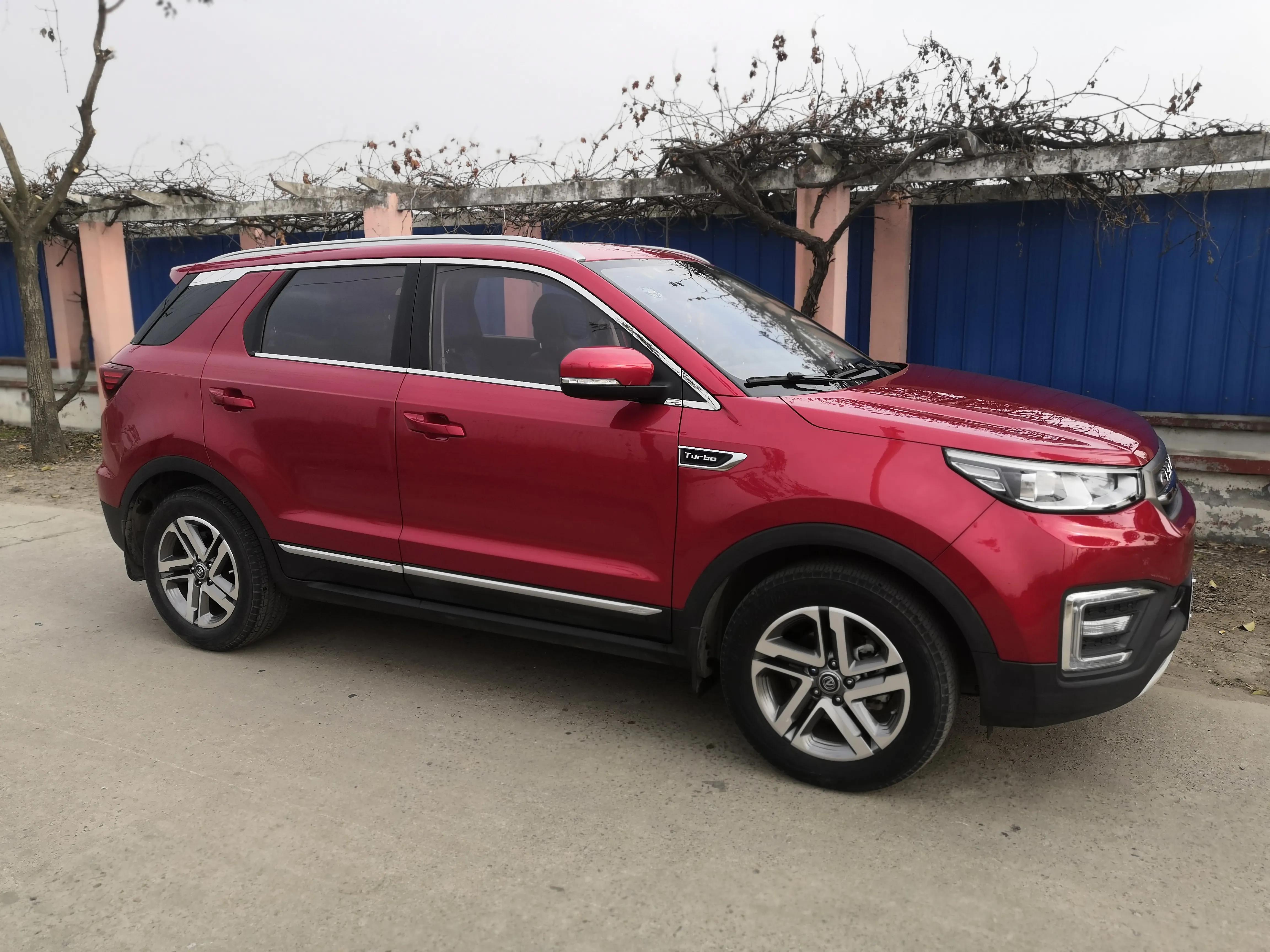 后备箱可以加装什么,汽车后备箱垫子选什么颜色好打理