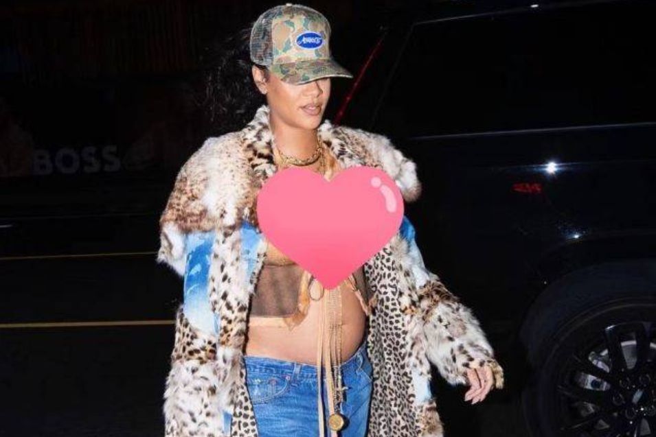 冬天露着大肚子，蕾哈娜重新定义了“孕妇装”，不会冻着胎儿吗？