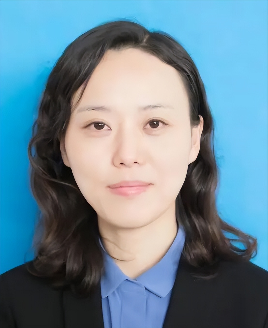 美女贪官金英丽：被三名富商*养包**，竟随身携带8只套方便开房受贿