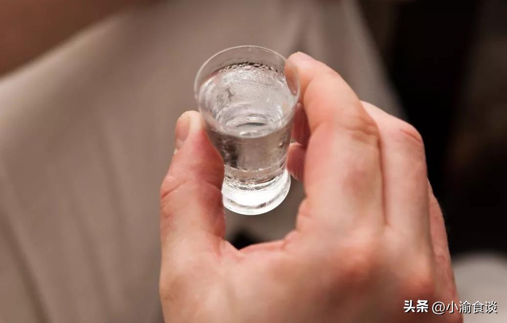 推荐几款便宜好喝不上头的白酒,好喝不贵十几款的纯粮食白酒