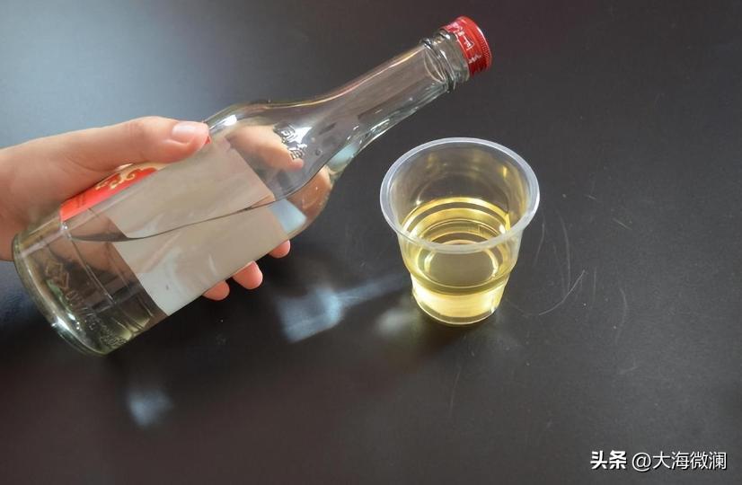 买了酒在哪里鉴定真假,买酒怎么辨别假酒