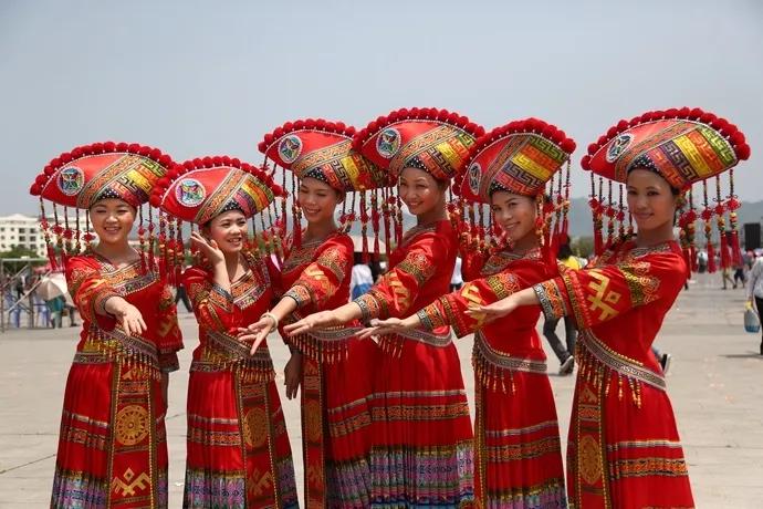 壮族美女素材,壮族美女