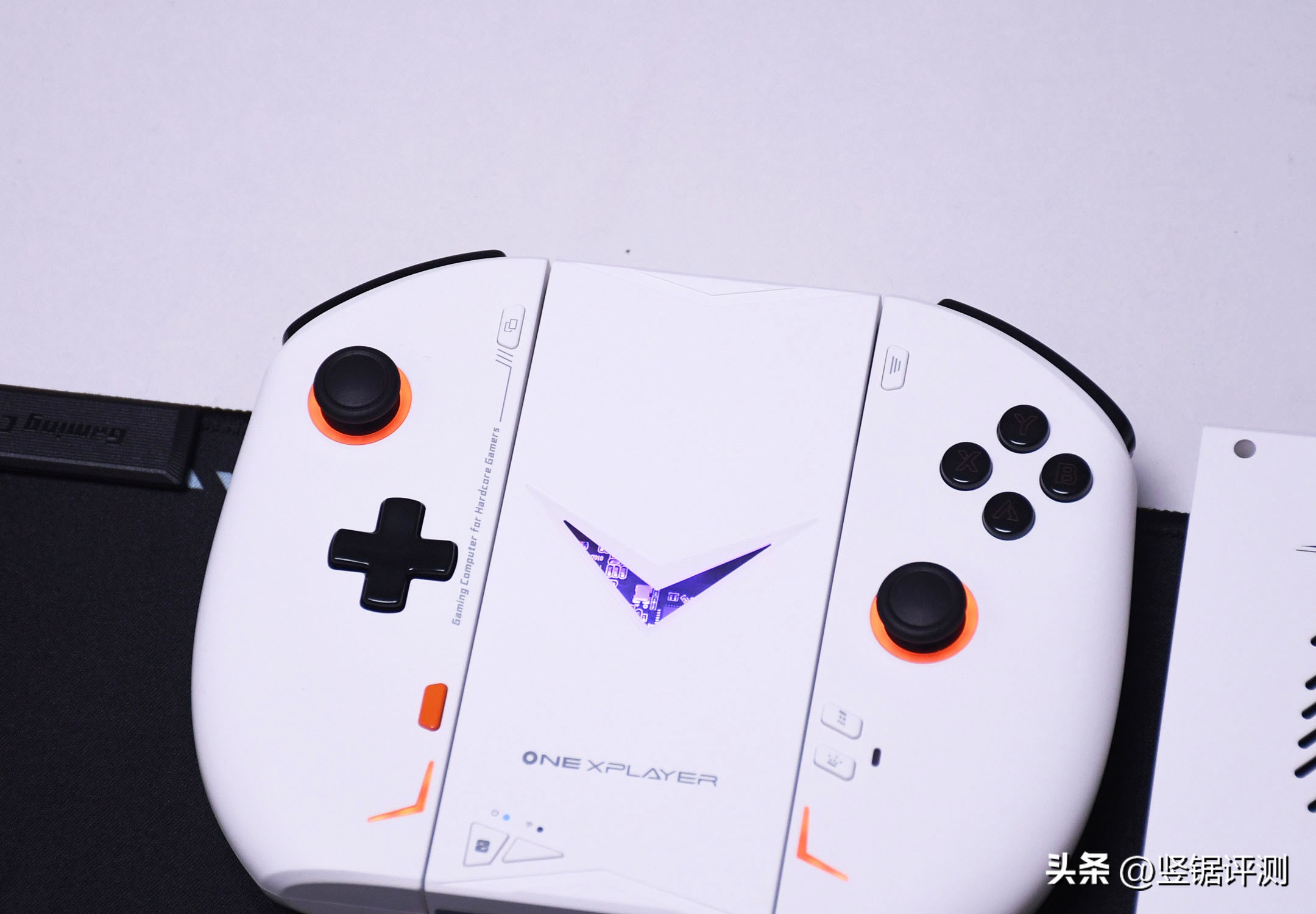 掌机多面手onexplayer2掌机评测,最新onexplayer2评测