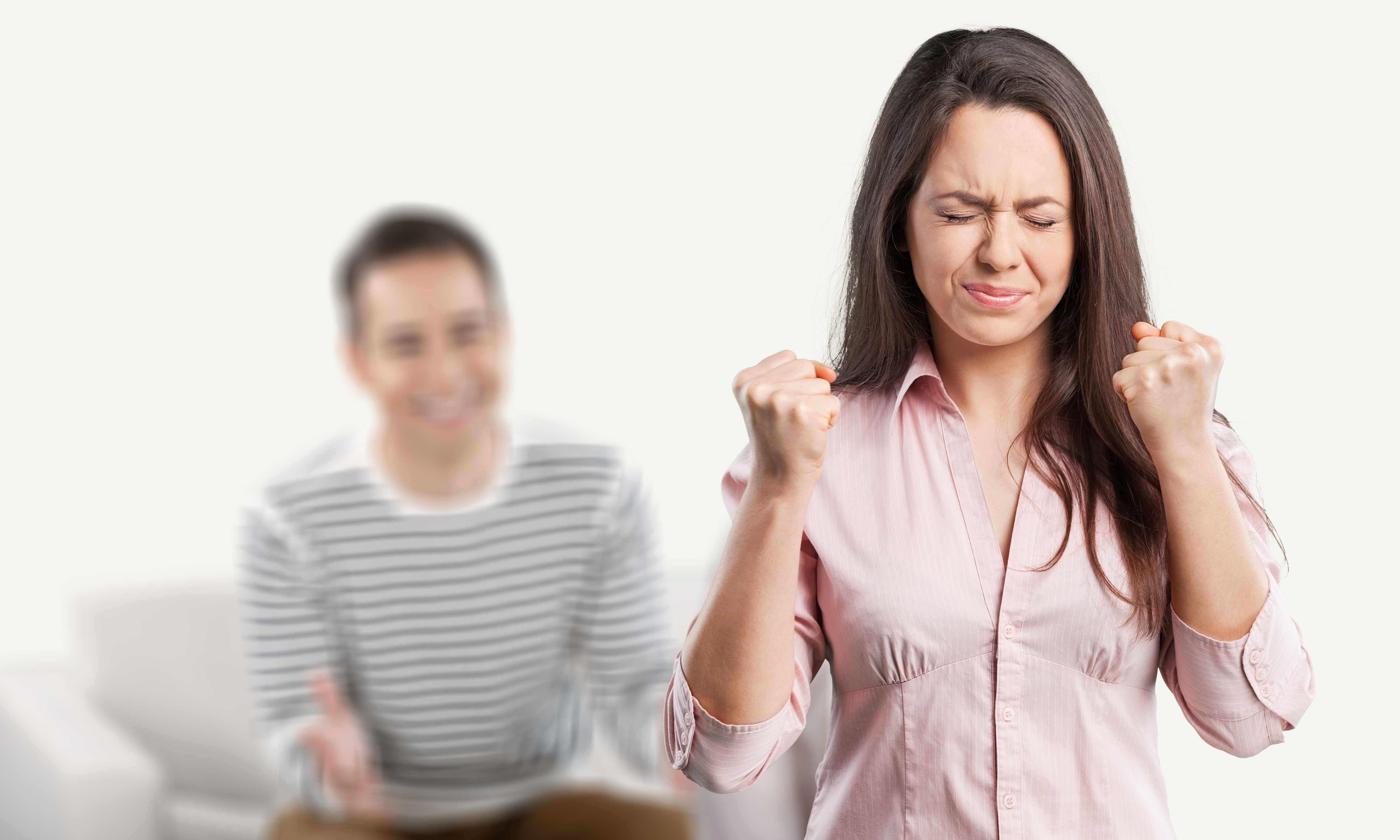 月经推迟超过二十天什么原因,月经推迟的原因和正常推迟时间