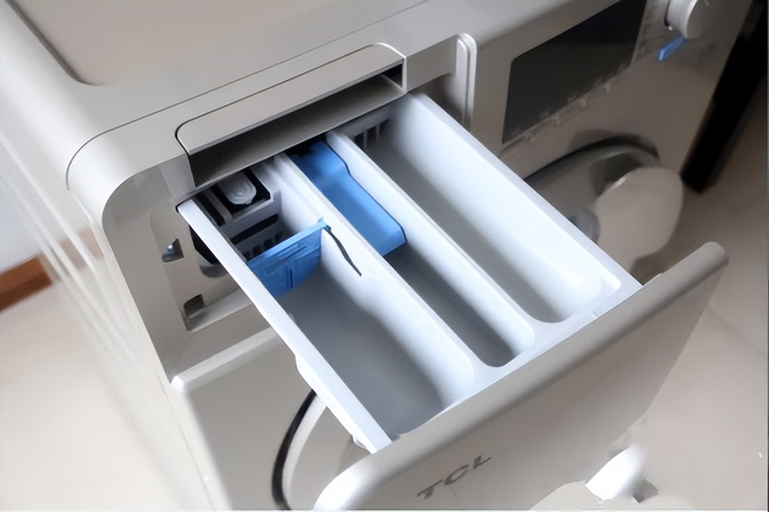 滚筒洗衣机衣服有小洞怎么回事,滚筒洗衣机筒里有东西怎么办