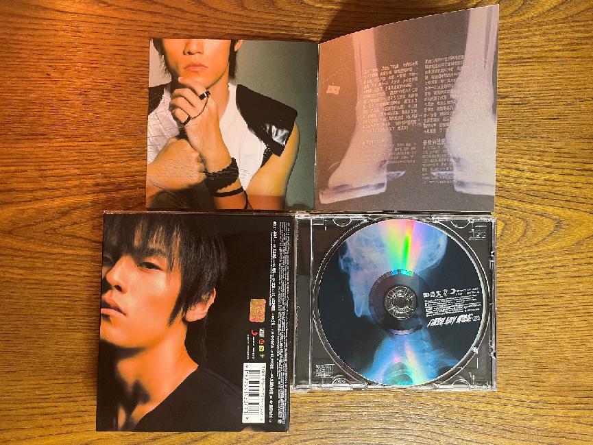 用cd机听歌和手机有区别么,用cd机听歌好还是用电听好