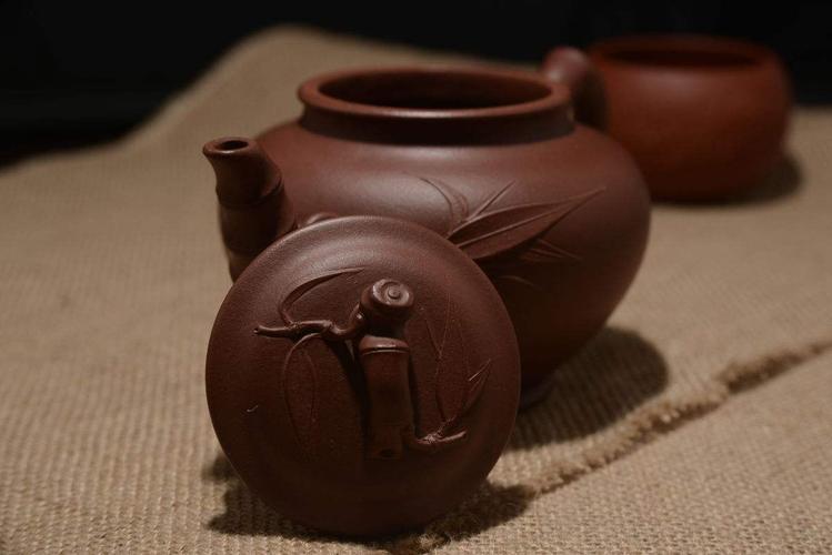紫砂壶的鉴别方法图解大全,紫砂壶的鉴别方法及注意事项