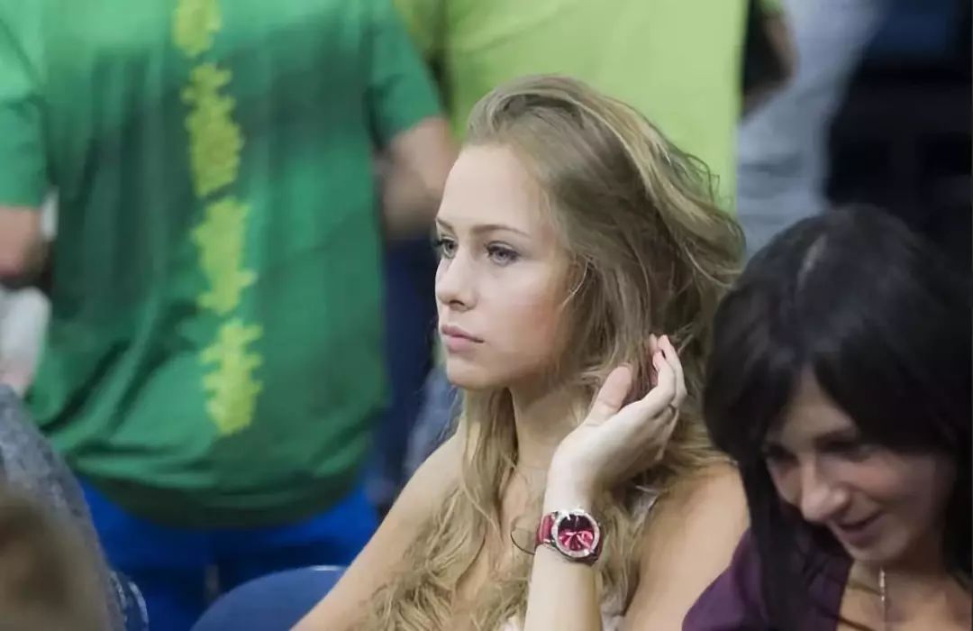 我与足球那些事,全能中锋莫泰尤纳斯