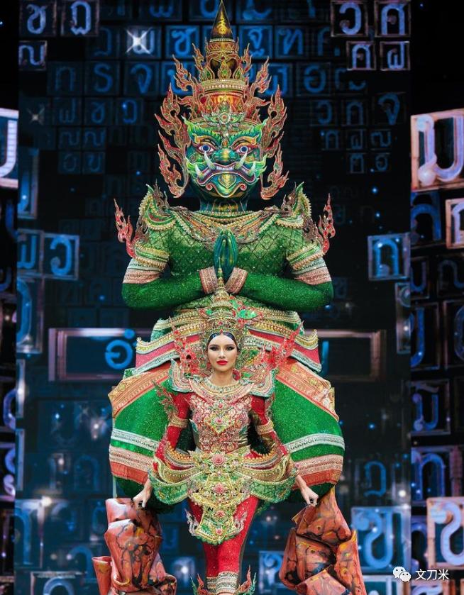 恐怕是地球最抓马的时装秀|MetGala小意思