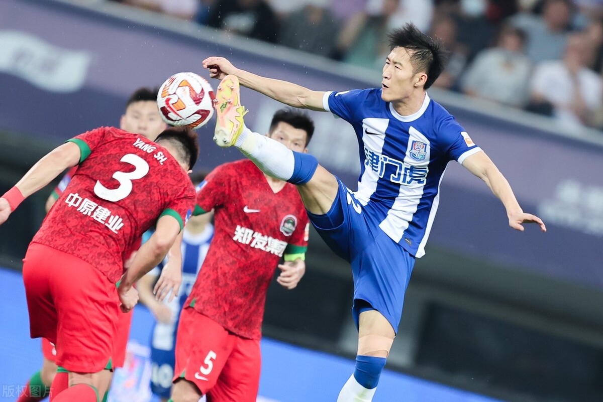 天津津门虎各个球员穿的球鞋,于根伟津门虎最新发布会