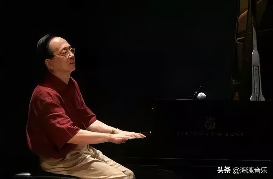 他是罗大佑的偶像，是一代“歌仙”，旧上海一轮三十年前的月亮