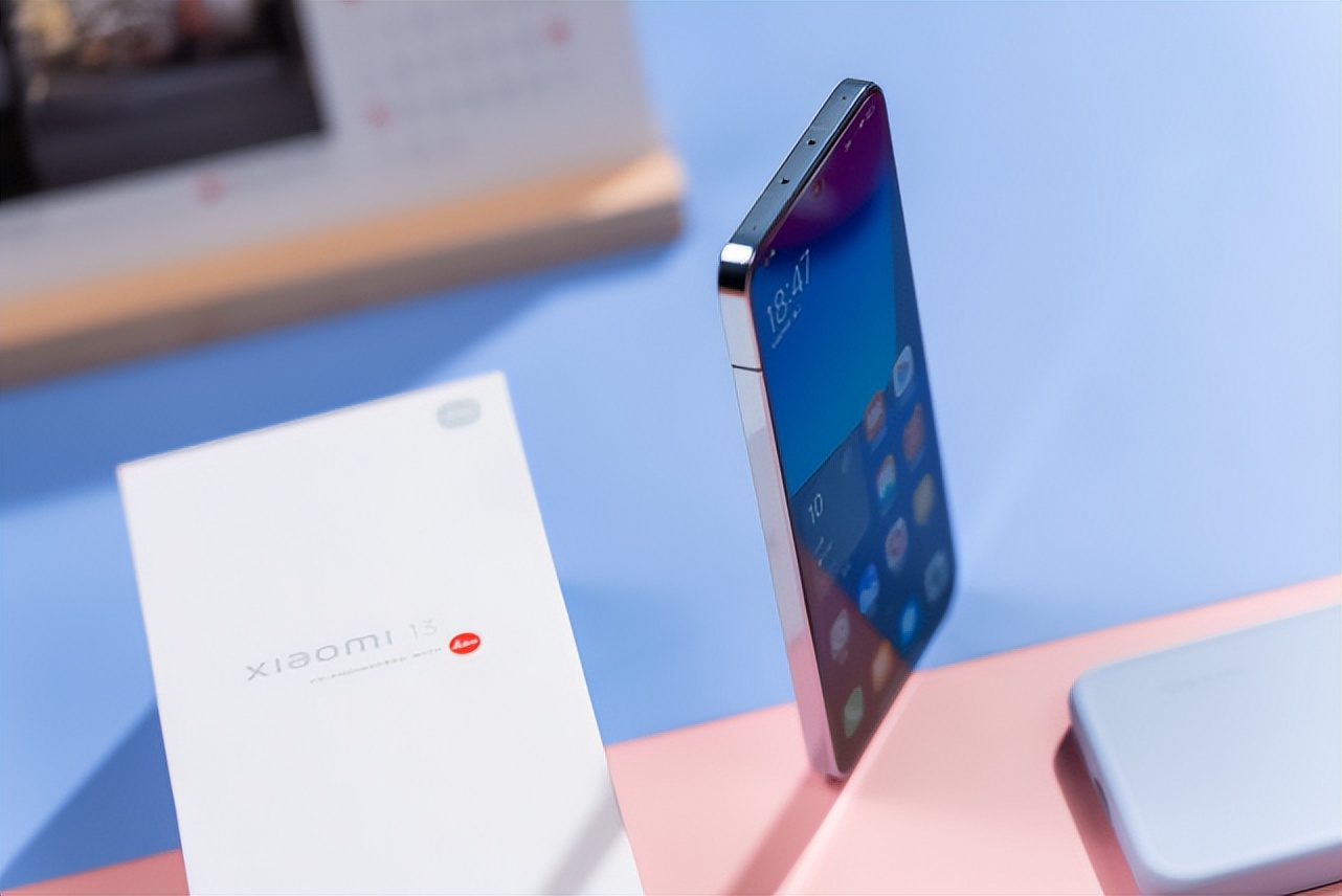 小米13屏幕详细测评,为什么好多人喜欢小屏旗舰小米13