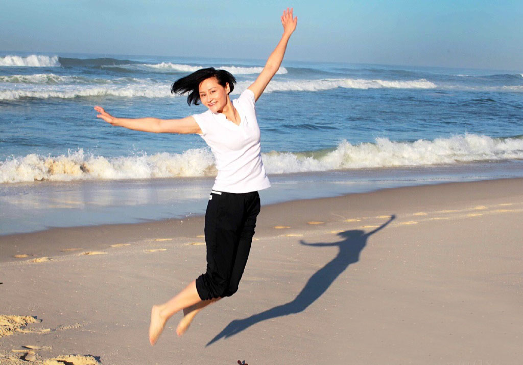 高敏家庭背景,解说员高敏