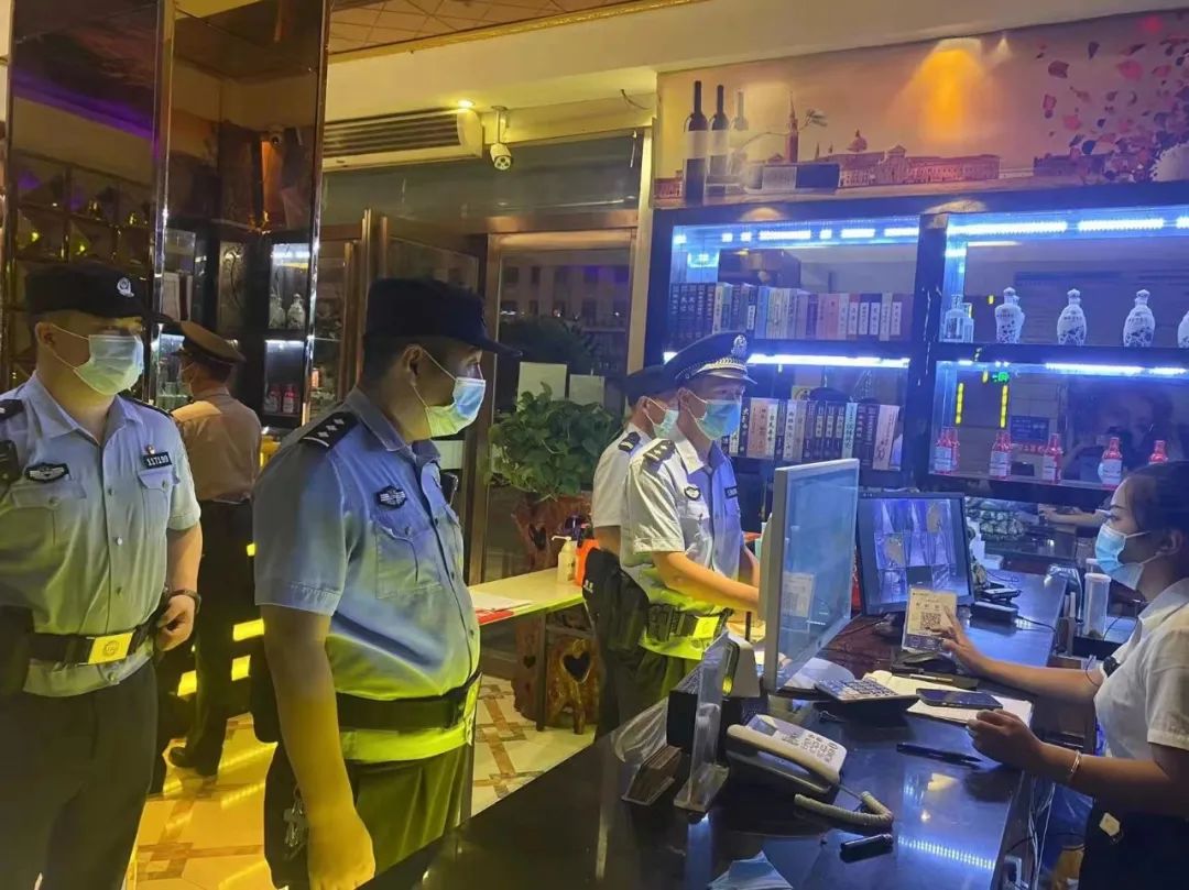 夏季治安打击整治“百日行动”丨尽锐出战！河南洛阳公安全力开展夏夜治安巡查宣防第二次集中统一行动