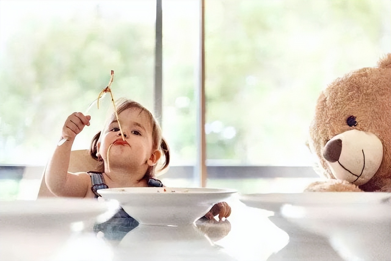 聪明的父母怎么处理宝宝流口水，快看这几个步骤